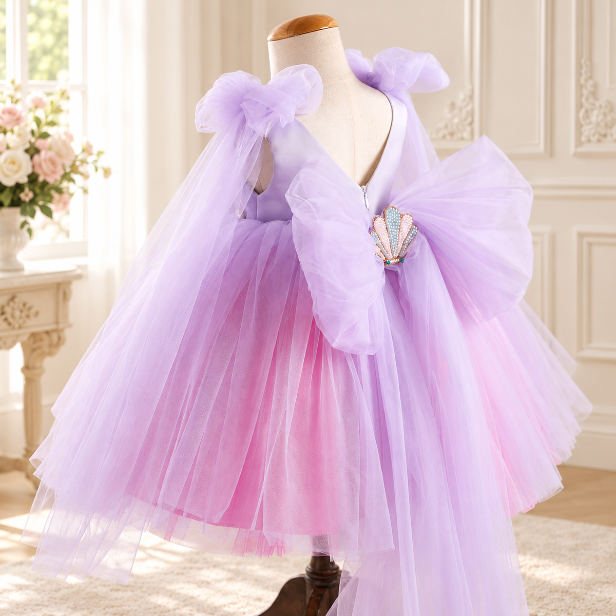 Robe de princesse fille violette en tulle, modèle Victoire